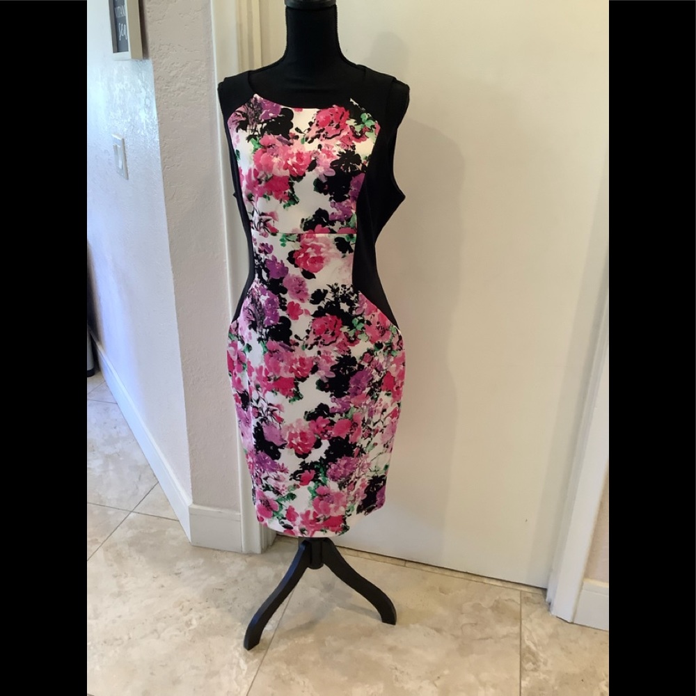Flowered Summer Dress Open Back - image 1